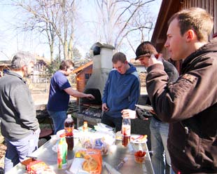 Nach dem putzen kam das erste grillen in diesem Jahr